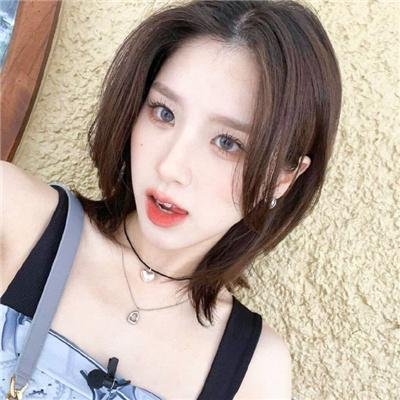 「再见」中的女人